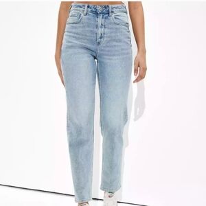 AE Women's Light Blue Straight Jeans